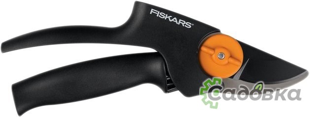 Секатор Fiskars PowerGear 1000574