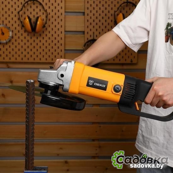 Угловая шлифмашина Deko DKAG2450-230