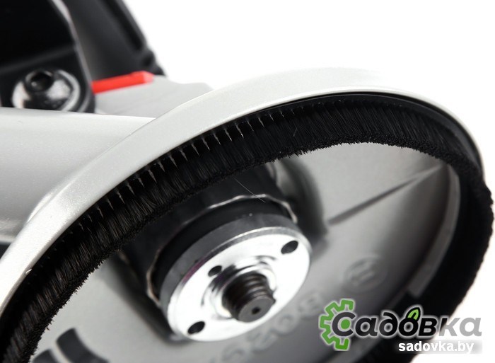 Угловая шлифмашина Bosch GBR 15 CA Professional (0601776000)