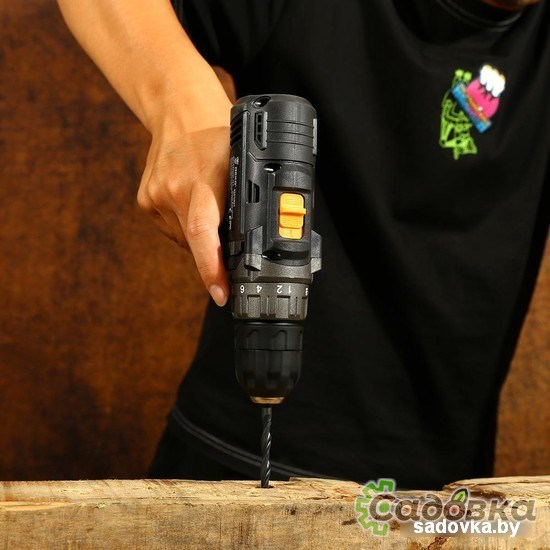 Дрель-шуруповерт Deko GCD12DU3 SET6 063-4007 (с 2-мя АКБ, кейс)