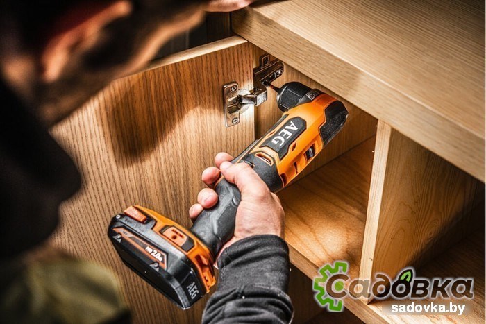 Дрель-шуруповерт AEG Powertools BS18SRABL-0 4935480055 (без АКБ)