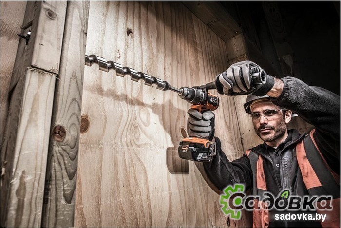 Дрель-шуруповерт AEG Powertools BS 18C3BL-402C 4935478936 (с 2-мя АКБ, кейс)