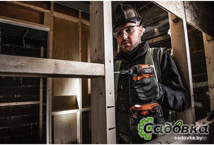 Винтоверт AEG Powertools BSS 18SBL2-0 4935480059 (без АКБ)