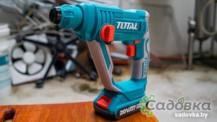 Перфоратор Total TRHLI1601