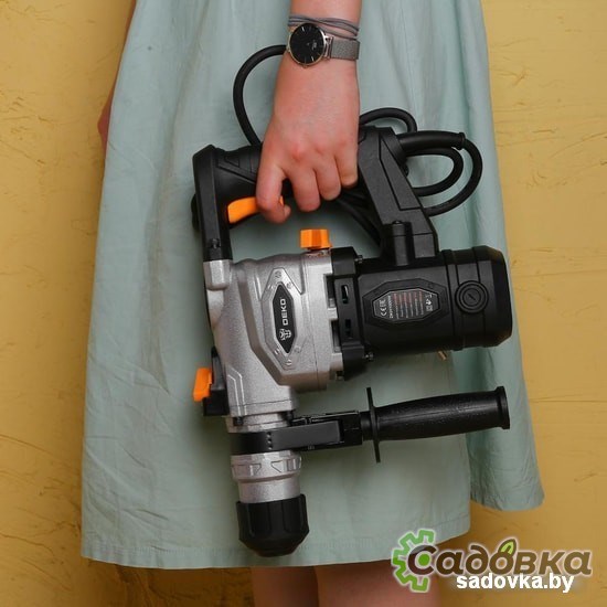 Перфоратор Deko DKH1000W
