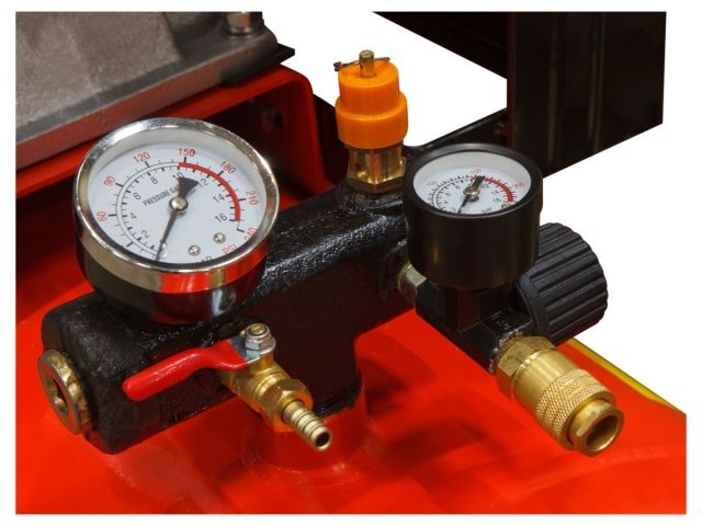 Компрессор HDC HD-A203 ременной (900 л/мин, 10 атм, ременной, масляный, ресив. 200 л, 380 В, 6.50 кВт) (HDC Equipment) (HD-A203)