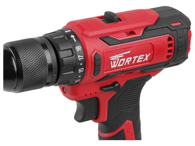 Аккум. дрель-шуруповерт WORTEX BD 1820-1 Li в чем. ALL1 XLT 18 В, 30 Н*м, 2х2 А*ч, БЗП(мет.) 13 мм (шурупы до 8 мм) (0329209)