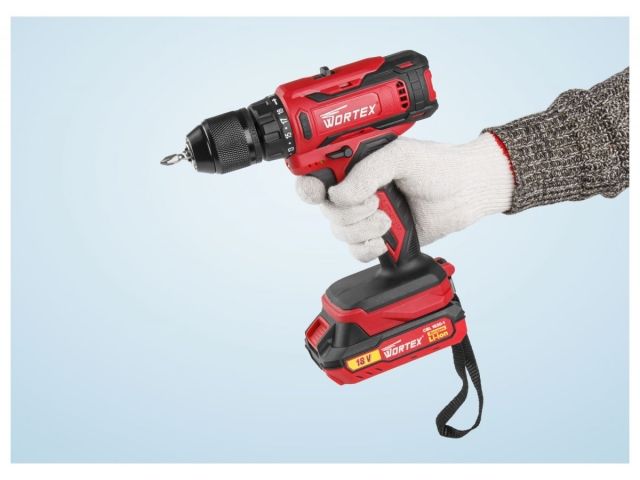 Аккум. дрель-шуруповерт WORTEX BD 1820-1 Li в чем. ALL1 XLT 18 В, 30 Н*м, 2х2 А*ч, БЗП(мет.) 13 мм (шурупы до 8 мм) (0329209)