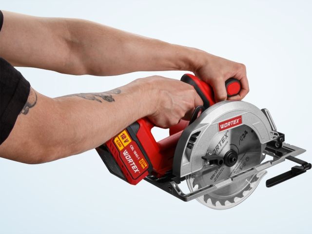 Аккум. циркулярная пила WORTEX CCS 1819-1 в кор. ALL1 XLT SOLO, БЕСЩЕТ., 18 В, 185 мм, до 63 мм (БЕЗ АККУМУЛЯТОРА И ЗУ) (1329532)