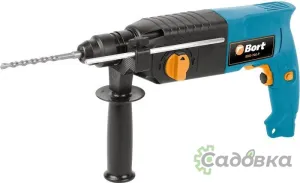 Перфоратор Bort BHD-700-P