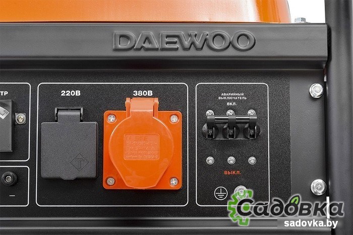 Бензиновый генератор Daewoo Power GDA 7500E-3