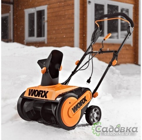 Снегоуборщик Worx WG450E